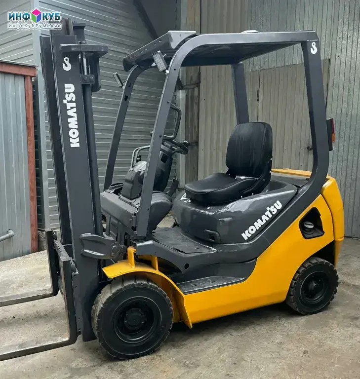 Вилочный японский б/у погрузчик