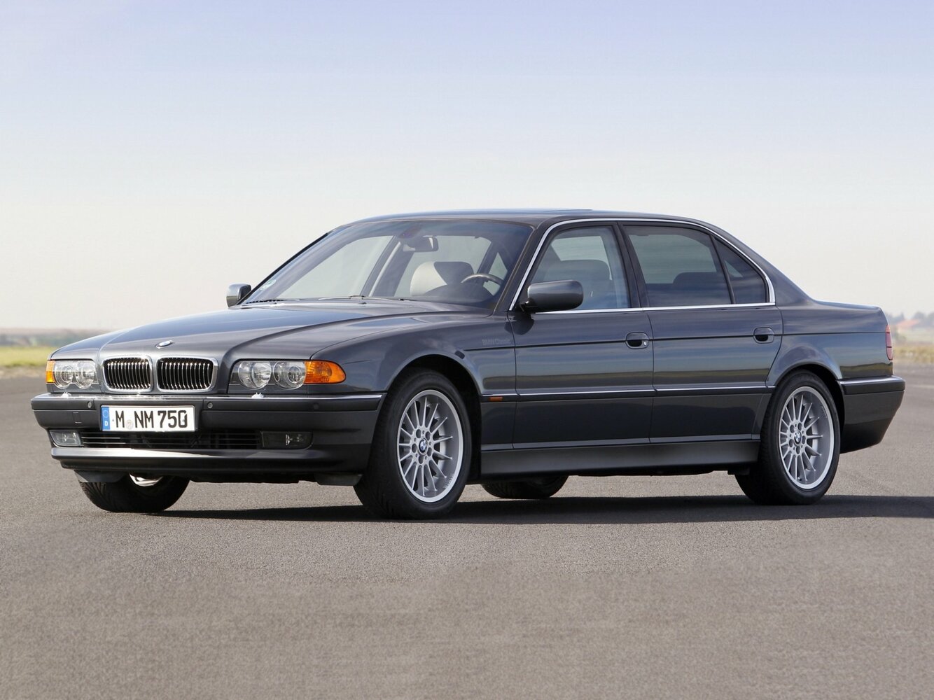 728Li 2.8 AT (193 л.с.)
