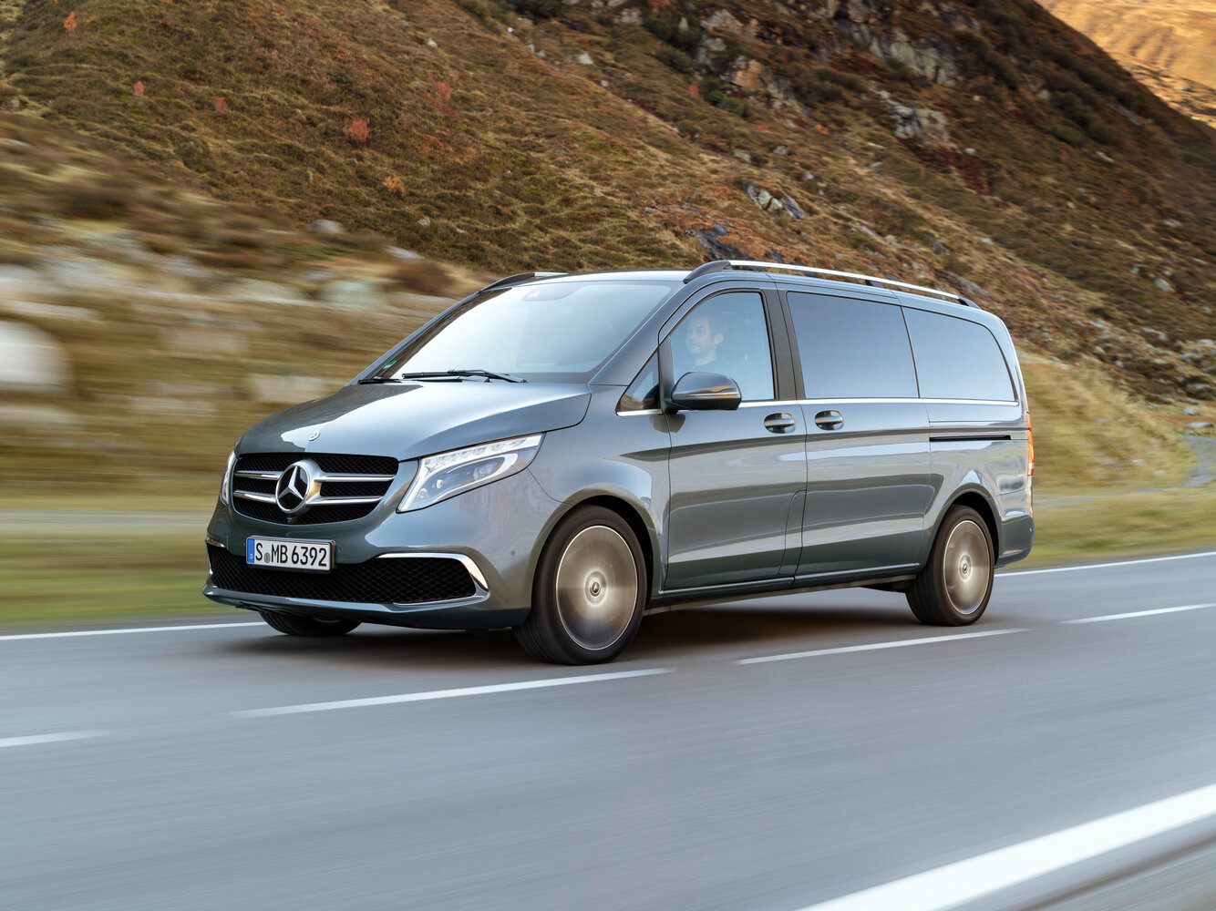 200 d длинный 2.1d AT (136 л.с.) 4WD
