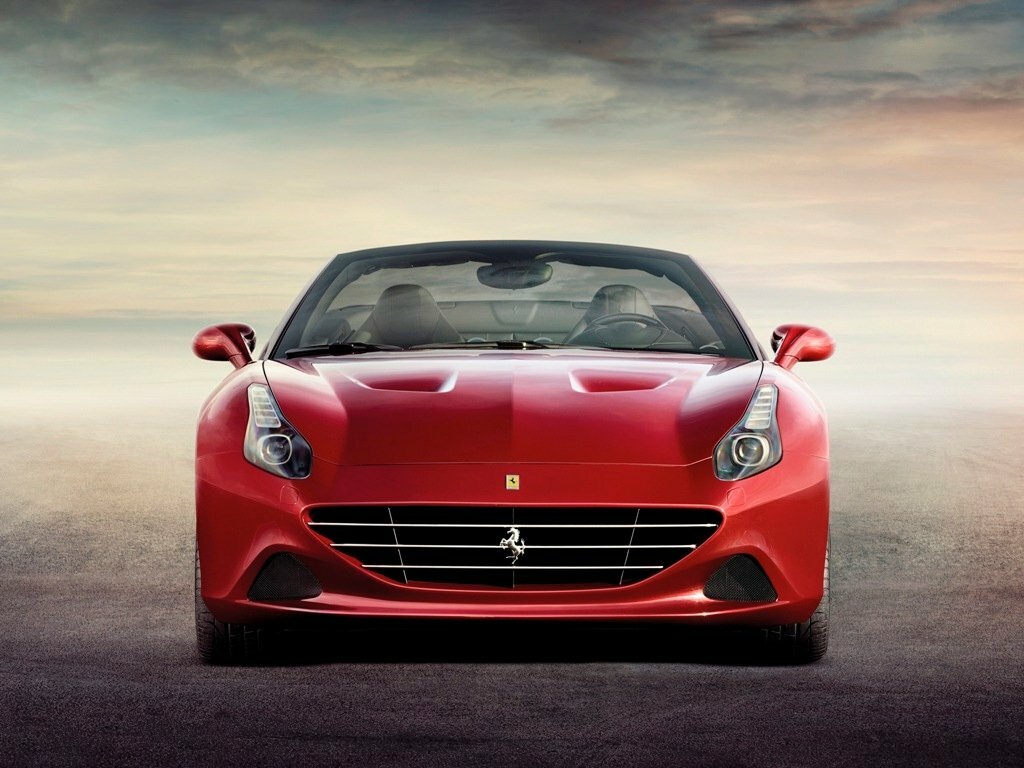Спереди