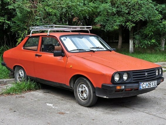 Сбоку