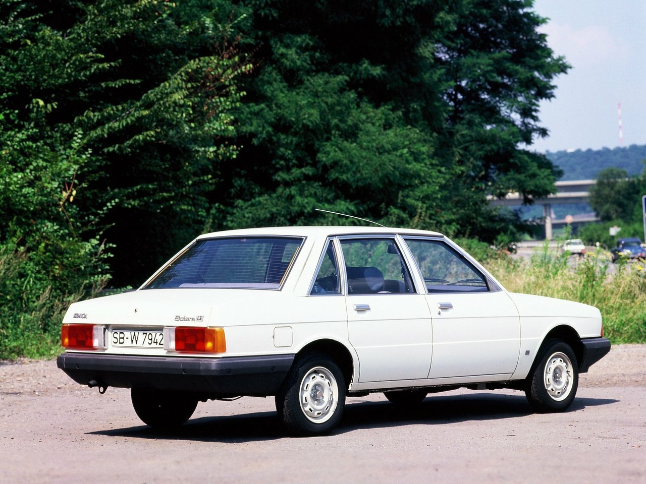 3/4 сзади