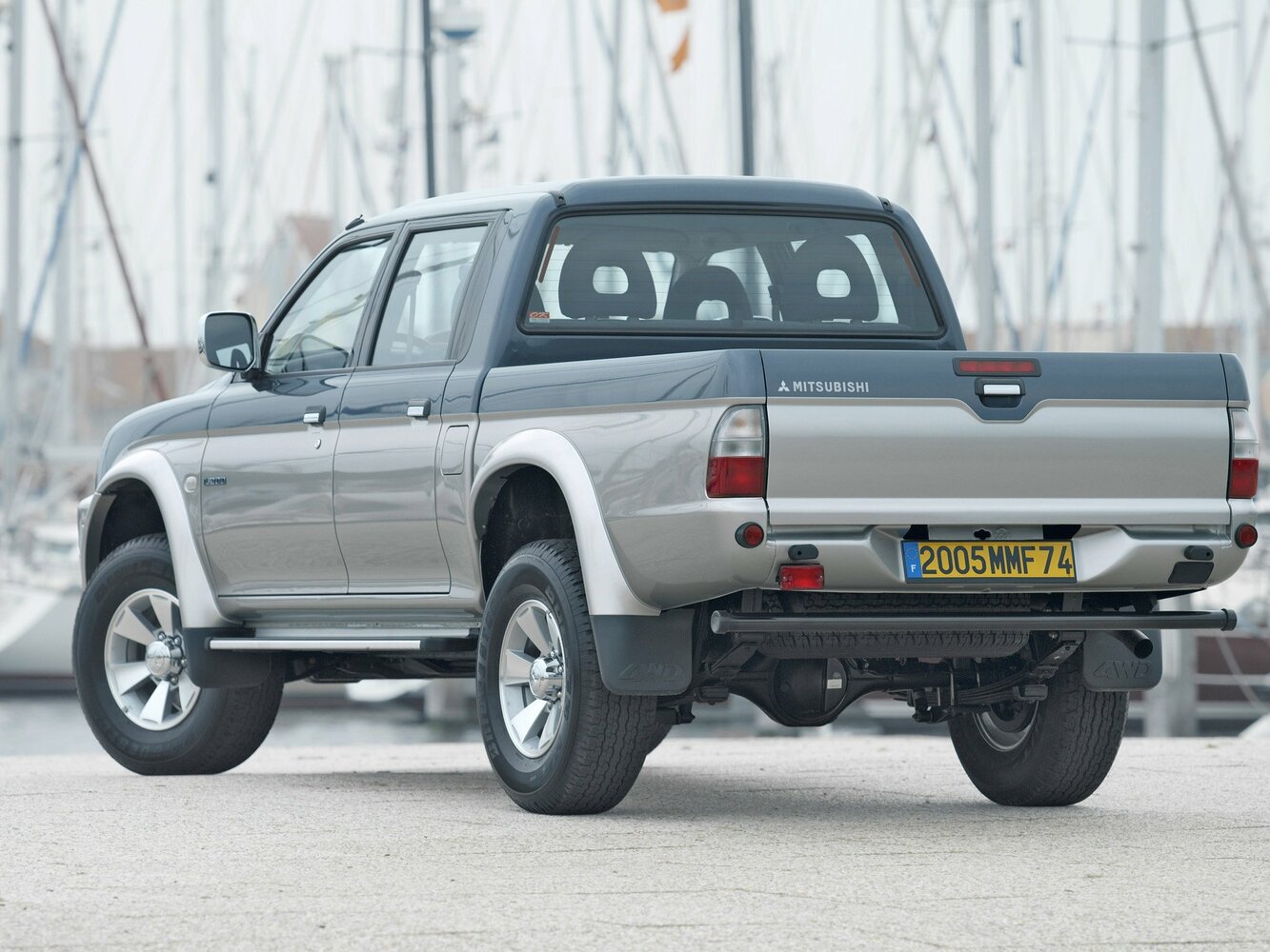 3/4 сзади