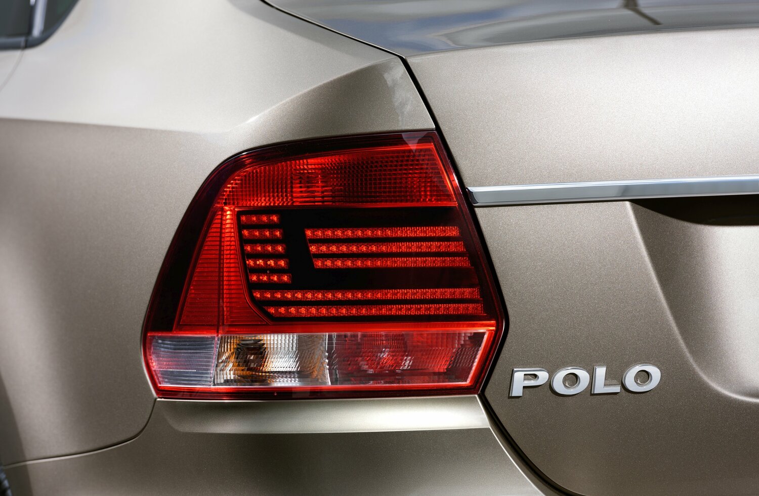 Фара задняя