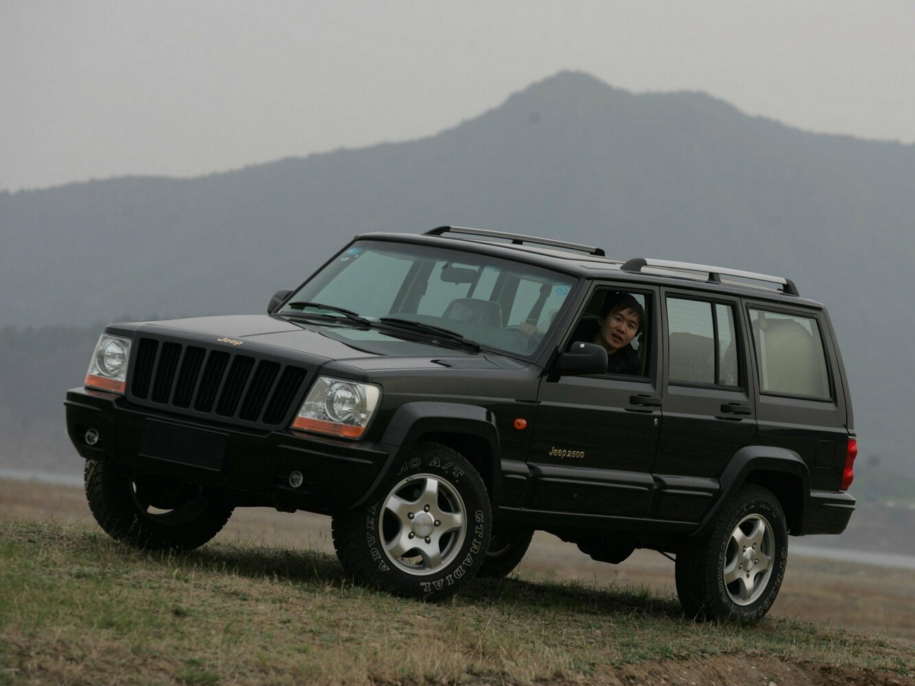 2.5 MT (113 л.с.) 4WD