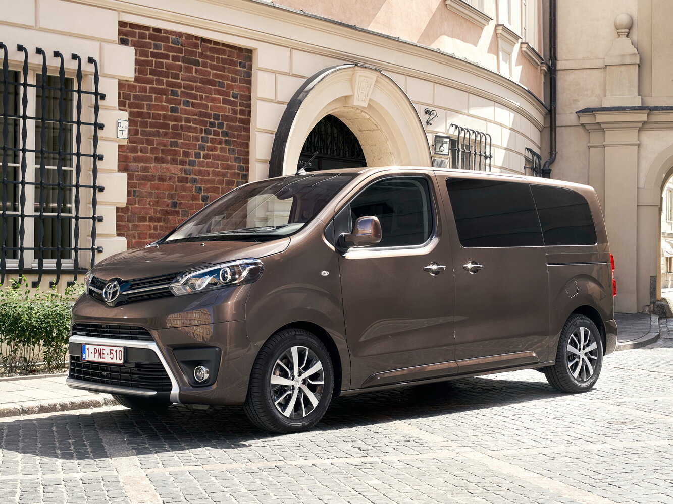 L1 1.6d AMT (95 л.с.)