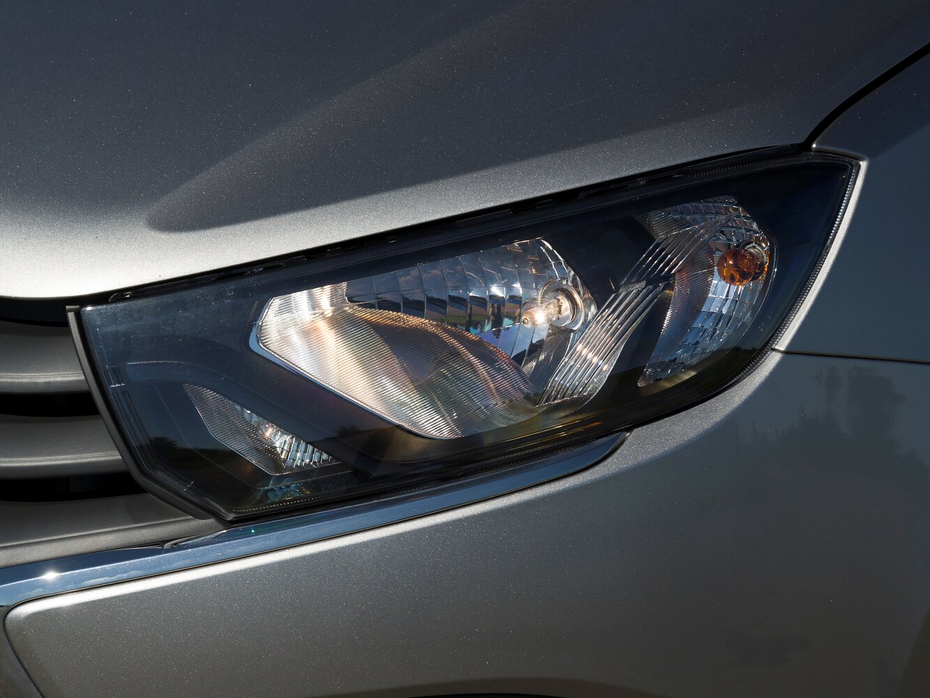 light-front_1