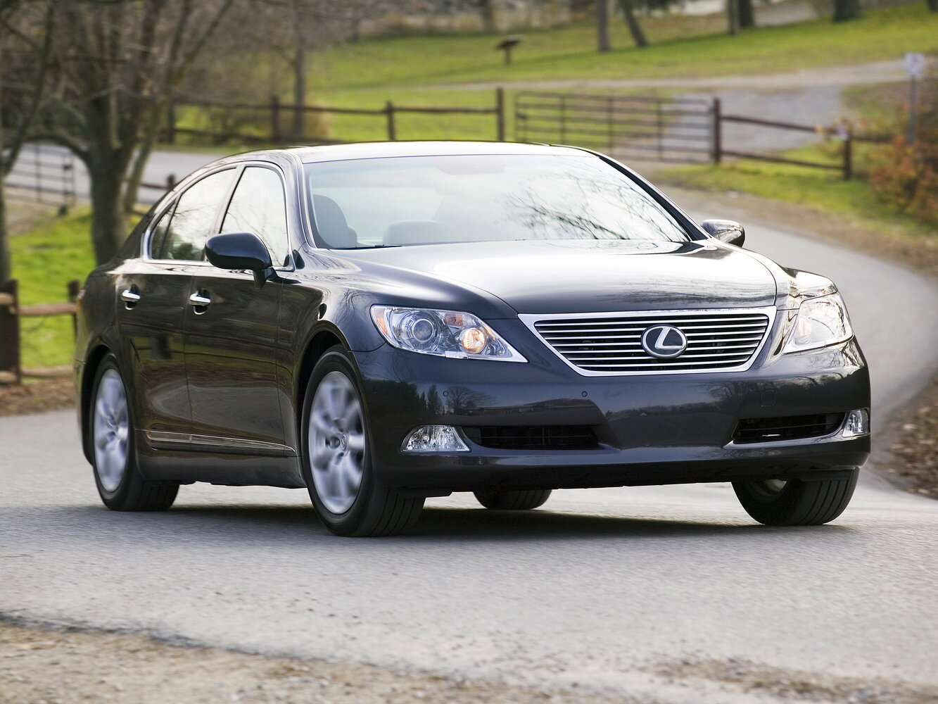 460 L 4.6 AT (367 л.с.) 4WD