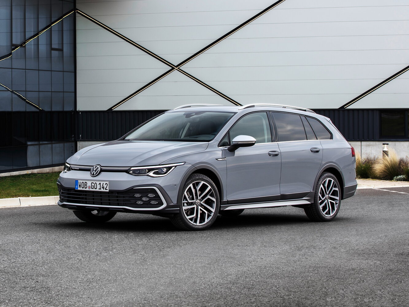 Alltrack 2.0d AMT (200 л.с.) 4WD