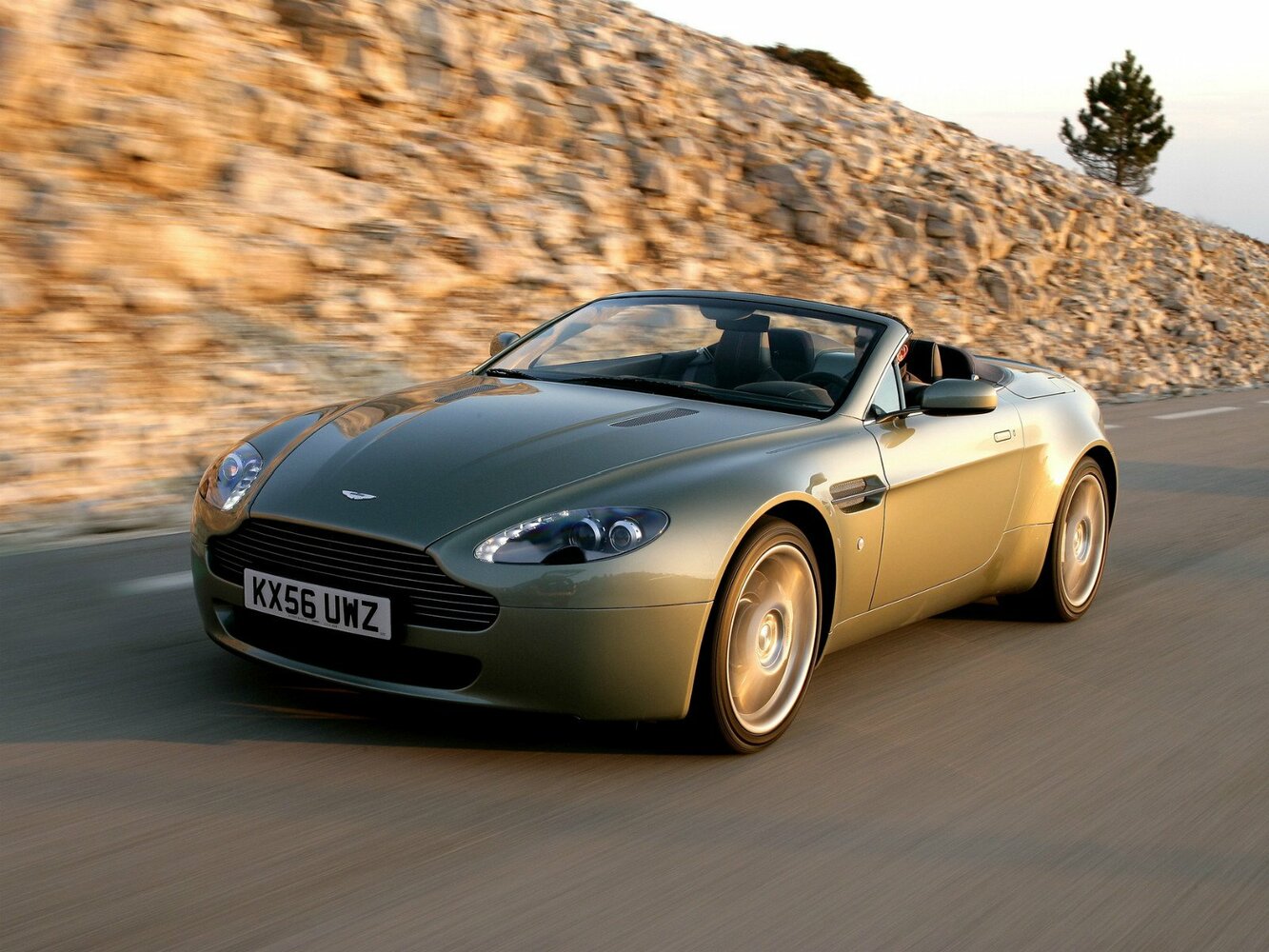 V8 Vantage