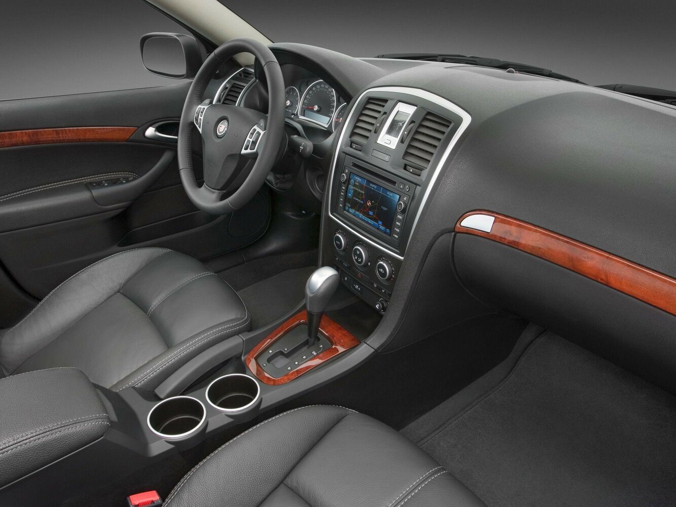 Салон спереди