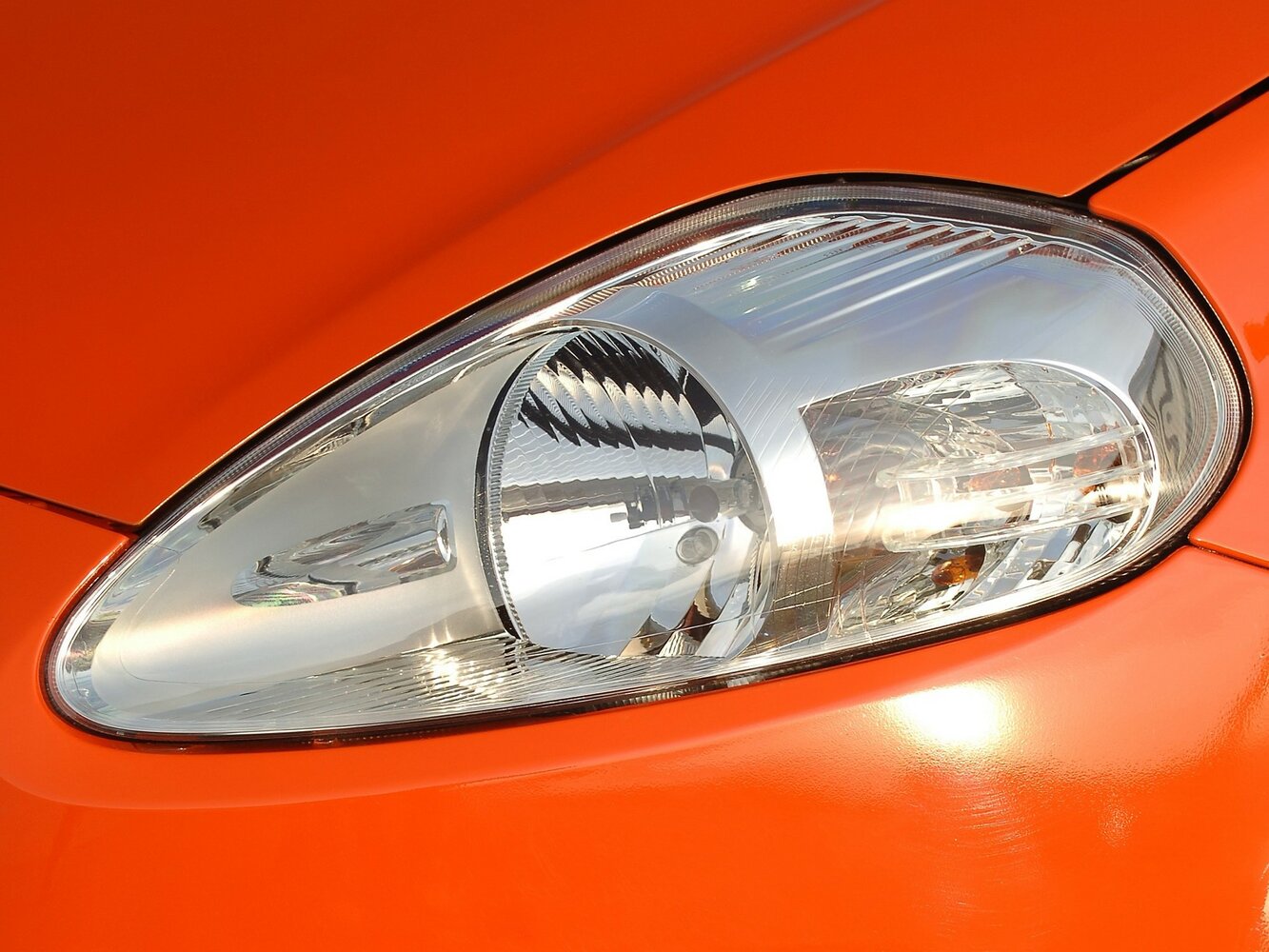 Фара передняя