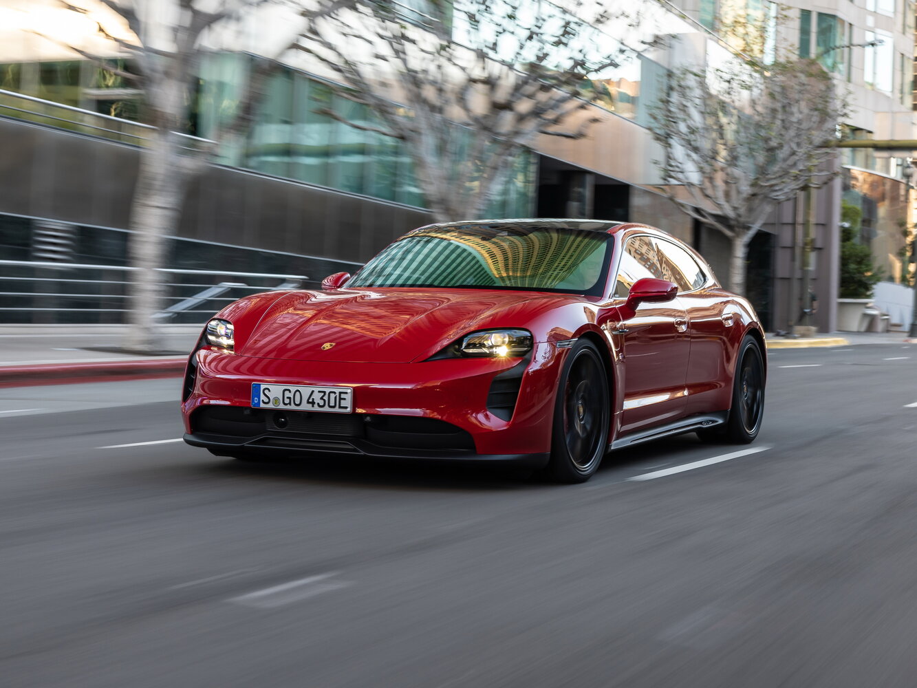 Sport Turismo Electro AT (300.0 кВт)