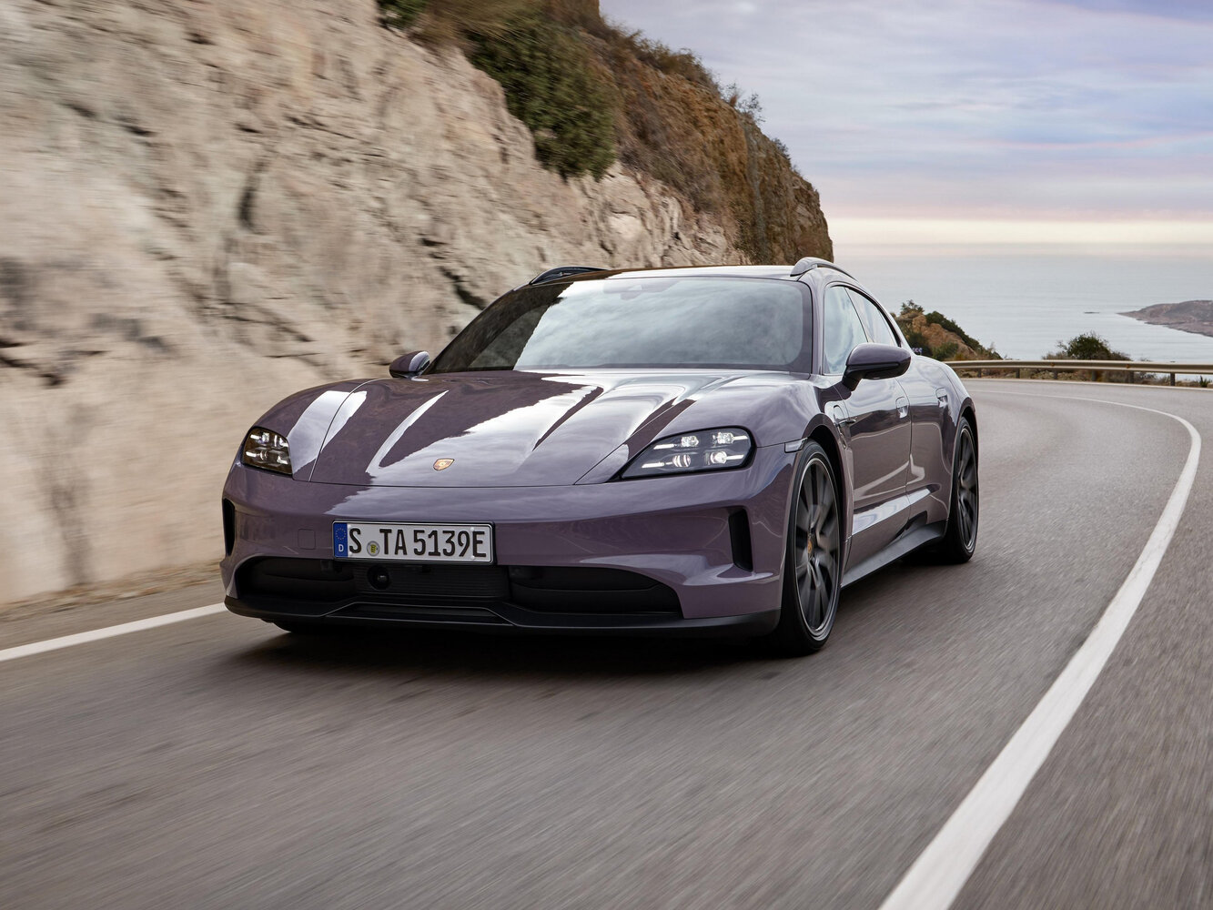 Sport Turismo Electro AT (300.0 кВт)