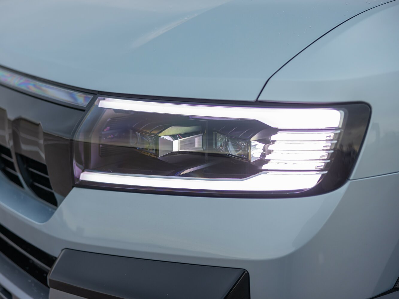 light-front_1