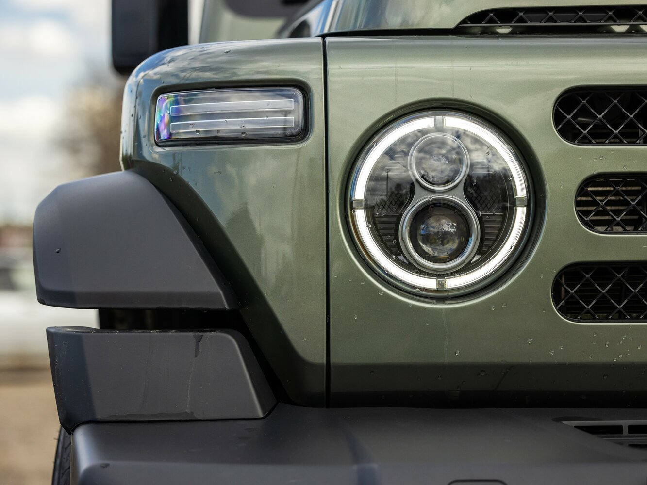 light-front_1