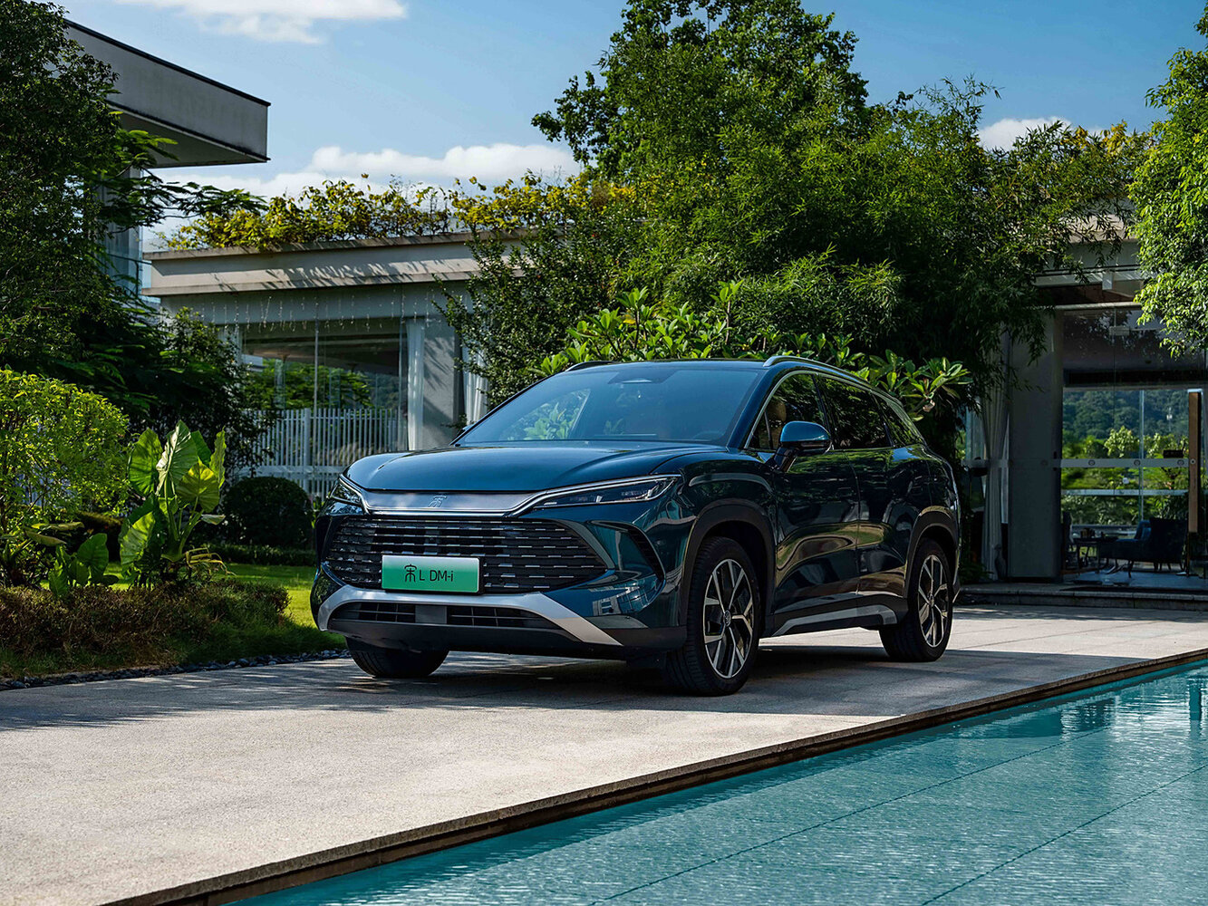26.6kWh 1.5hyb CVT (319 л.с.)