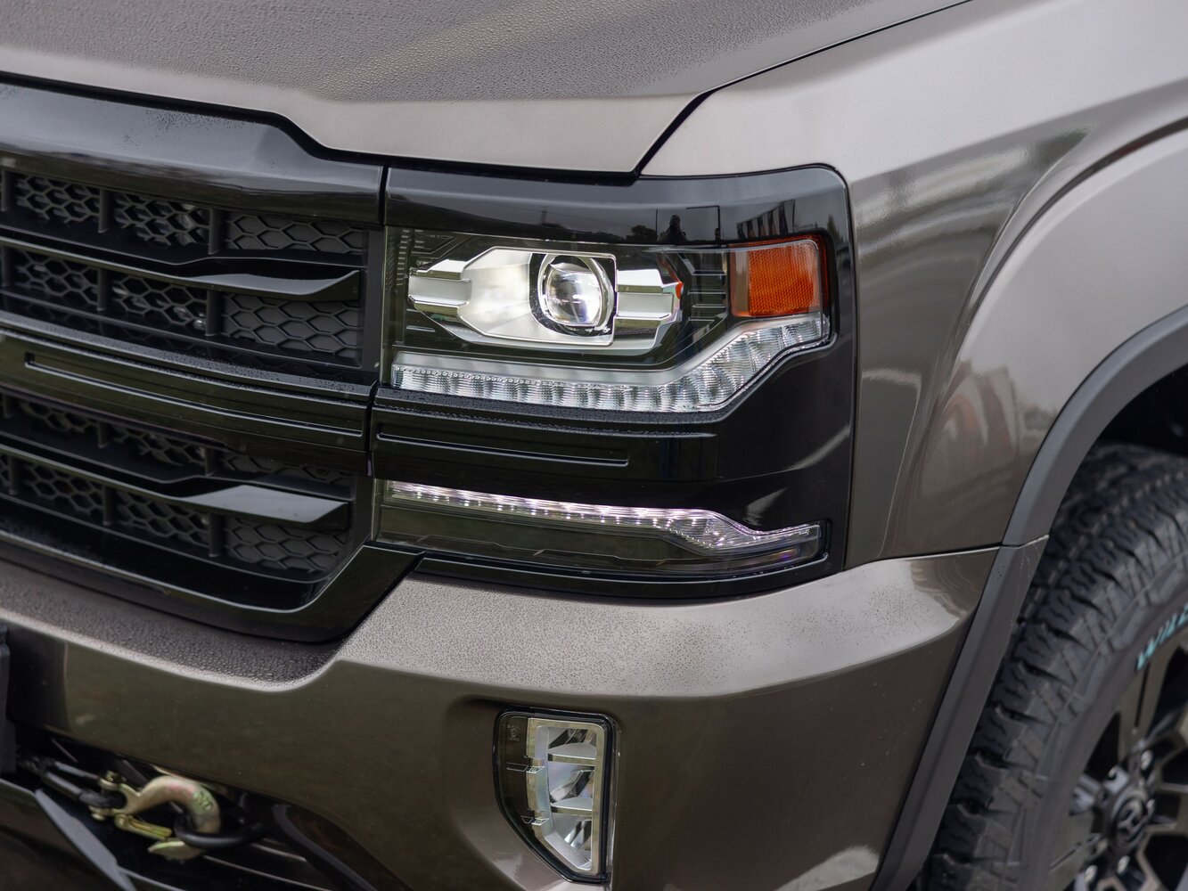light-front_1