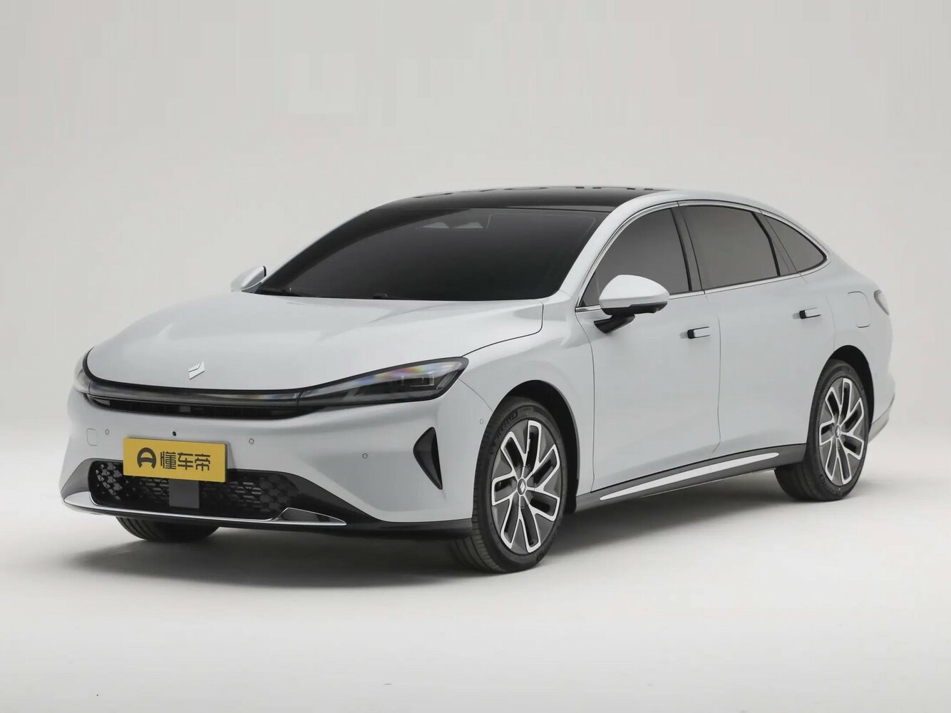 1.5hyb CVT (218 л.с.)