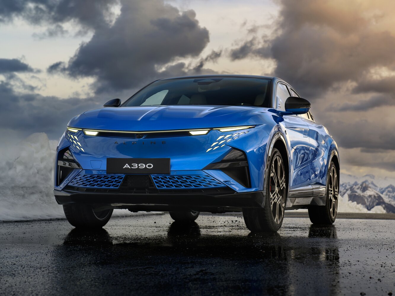 GT Electro AT (295.0 кВт) 4WD