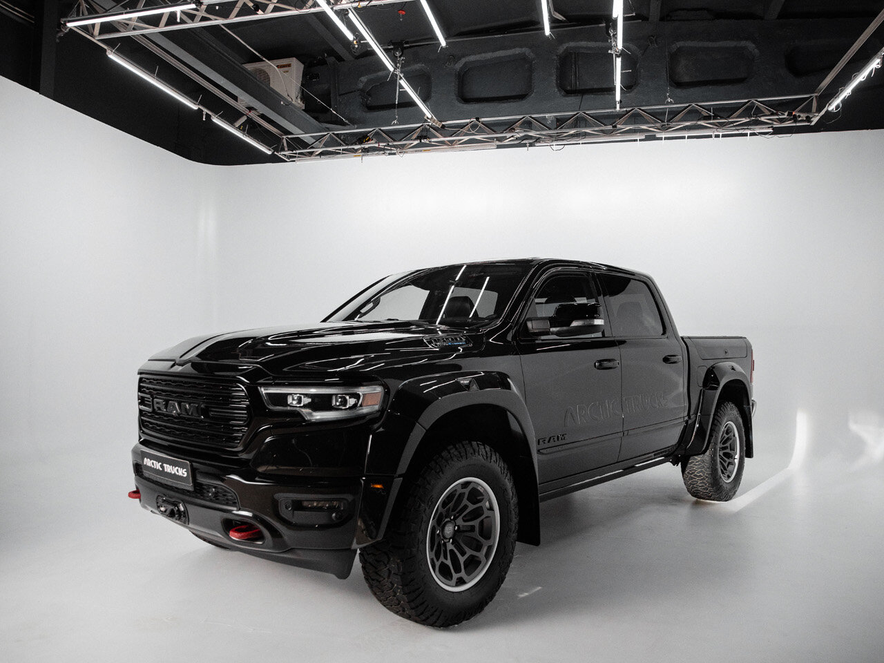 Arctic Trucks AT37 5.7 AT (395 л.с.) 4WD