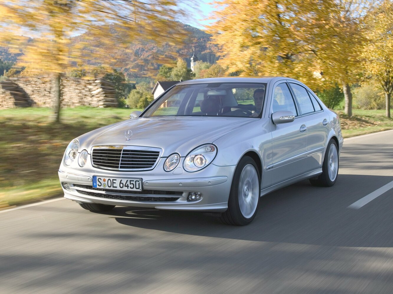 200 2.2d AT (102 л.с.)