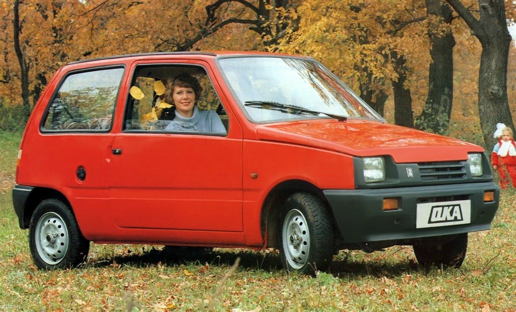 Сбоку