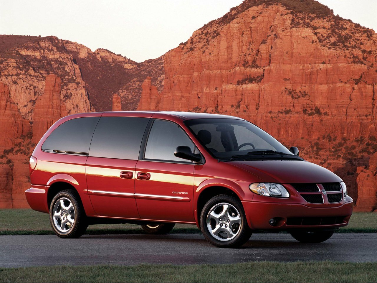 Grand 3.3 AT (182 л.с.) 4WD