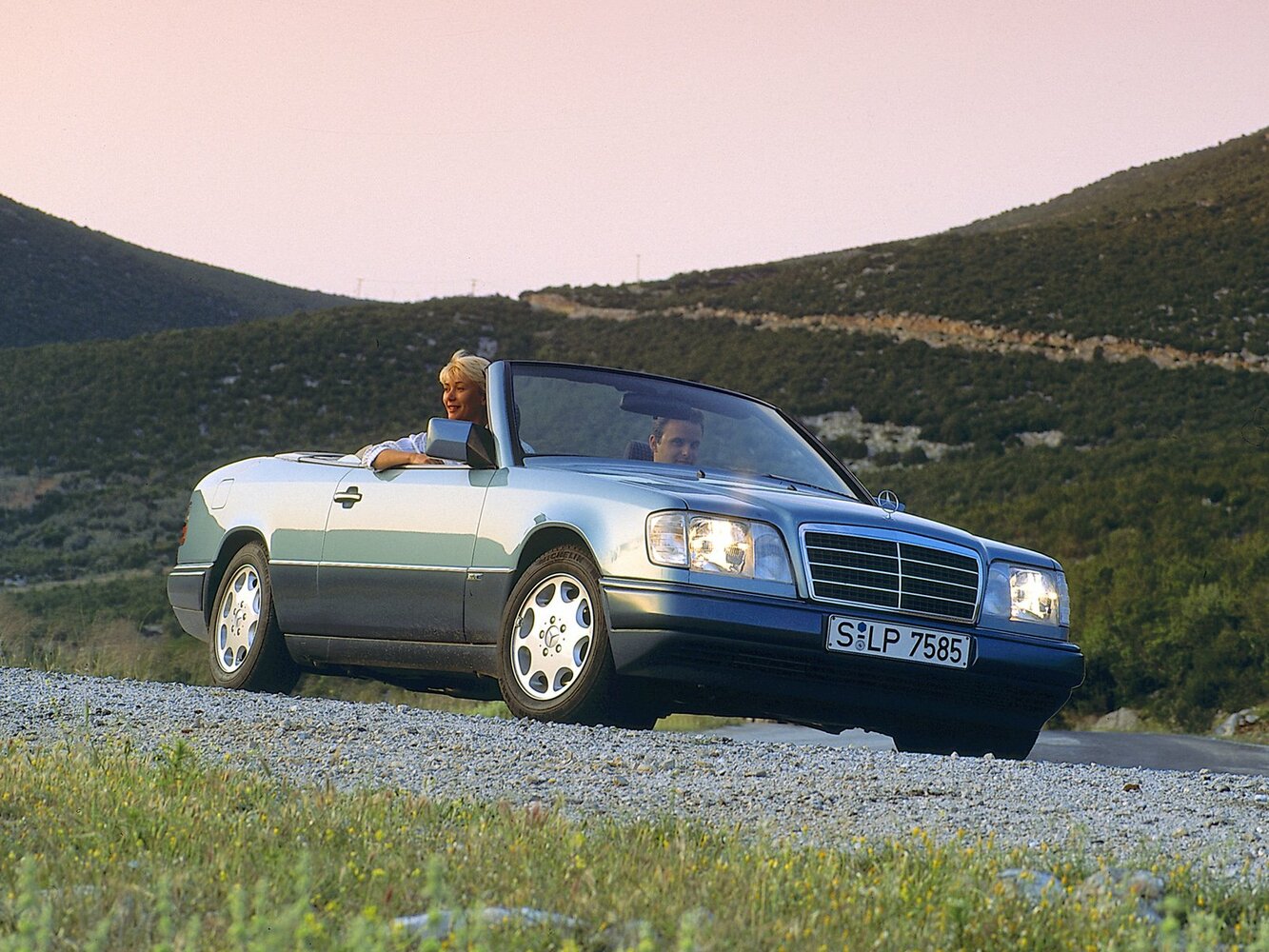 200 2.0 AT (136 л.с.)