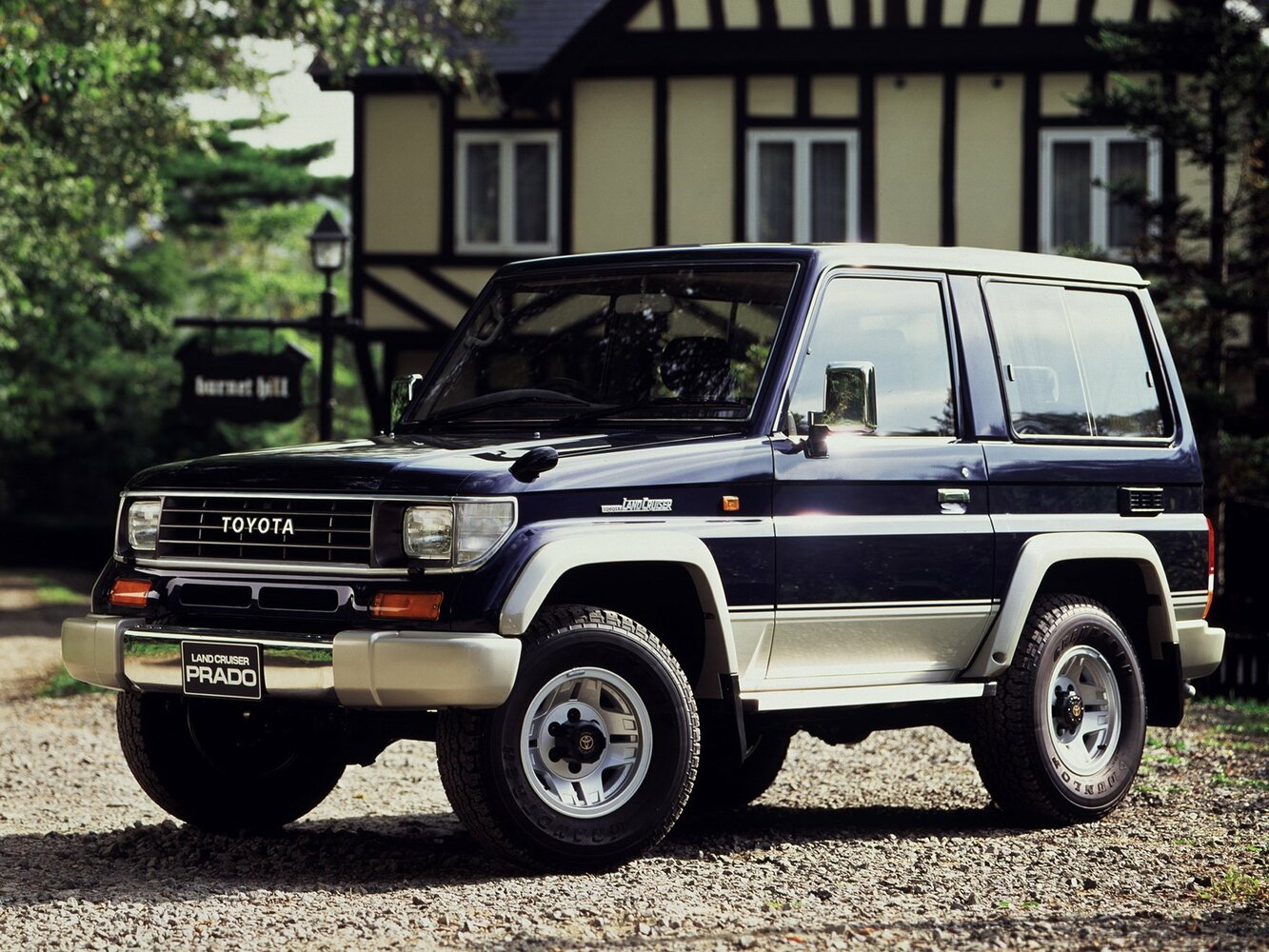 2.5d AT (97 л.с.) 4WD