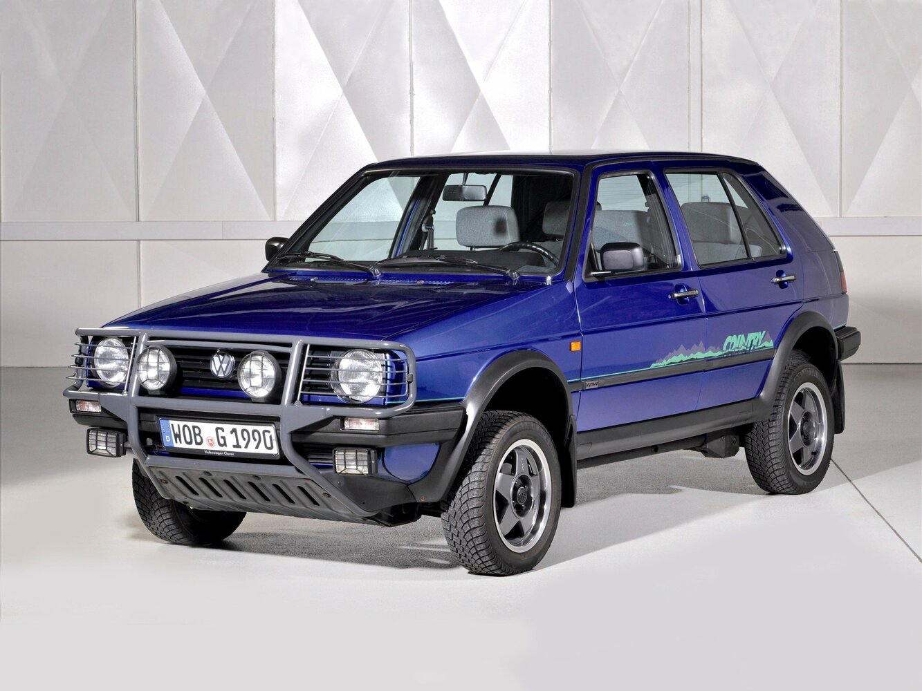 Country 1.8 MT (90 л.с.) 4WD