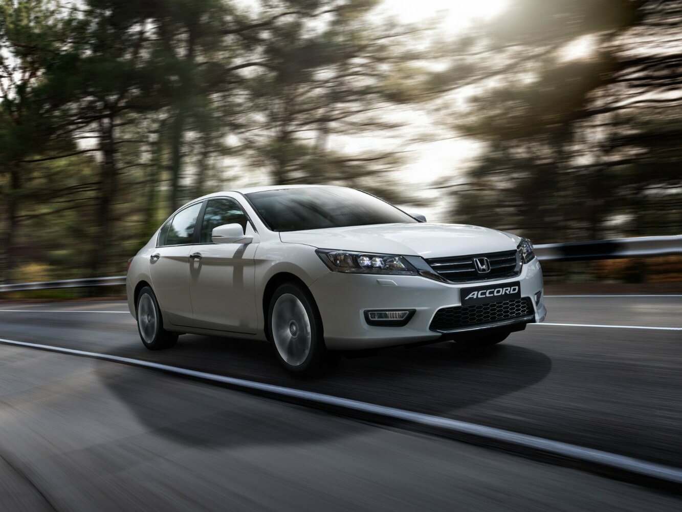 2.0hyb CVT (143 л.с.)