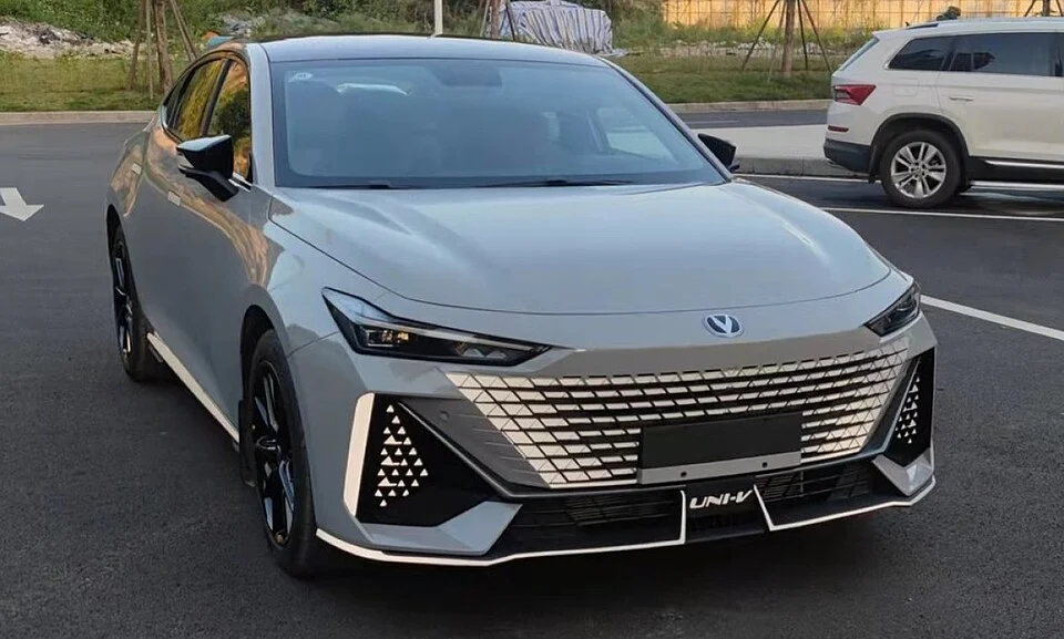 Changan UNI-V