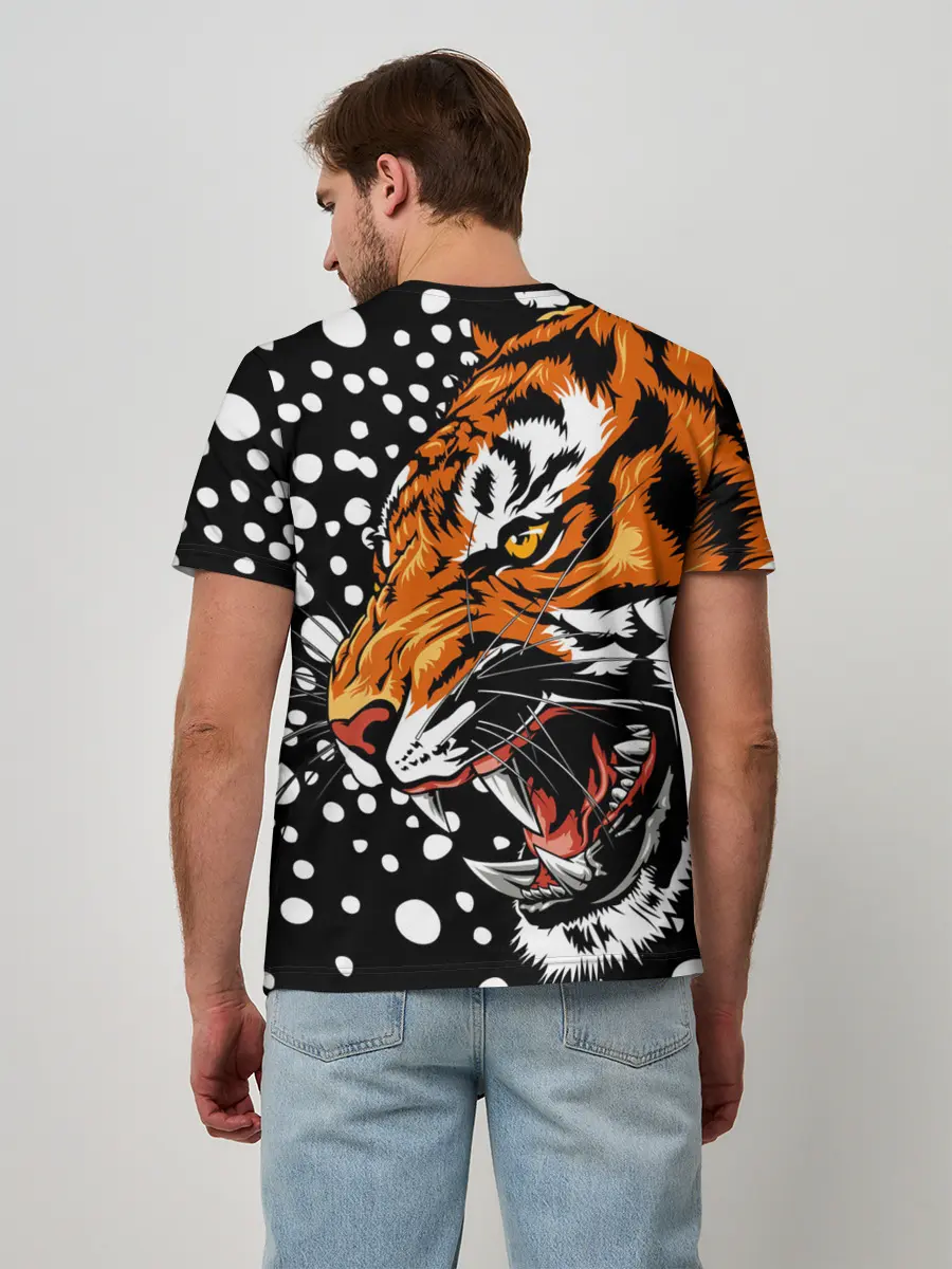 Мужская базовая футболка / Амурский тигр и снегопад