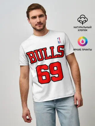 Мужская базовая футболка / Баскетболисты из клипа OLALA