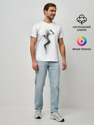 Мужская базовая футболка / ДЕВУШКА ЗА СТЕКЛОМ