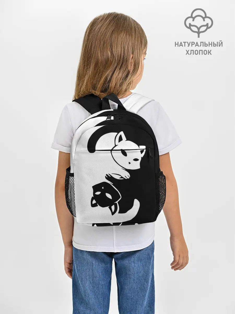Рюкзак детский / Черный и белый кот кувыркаются.