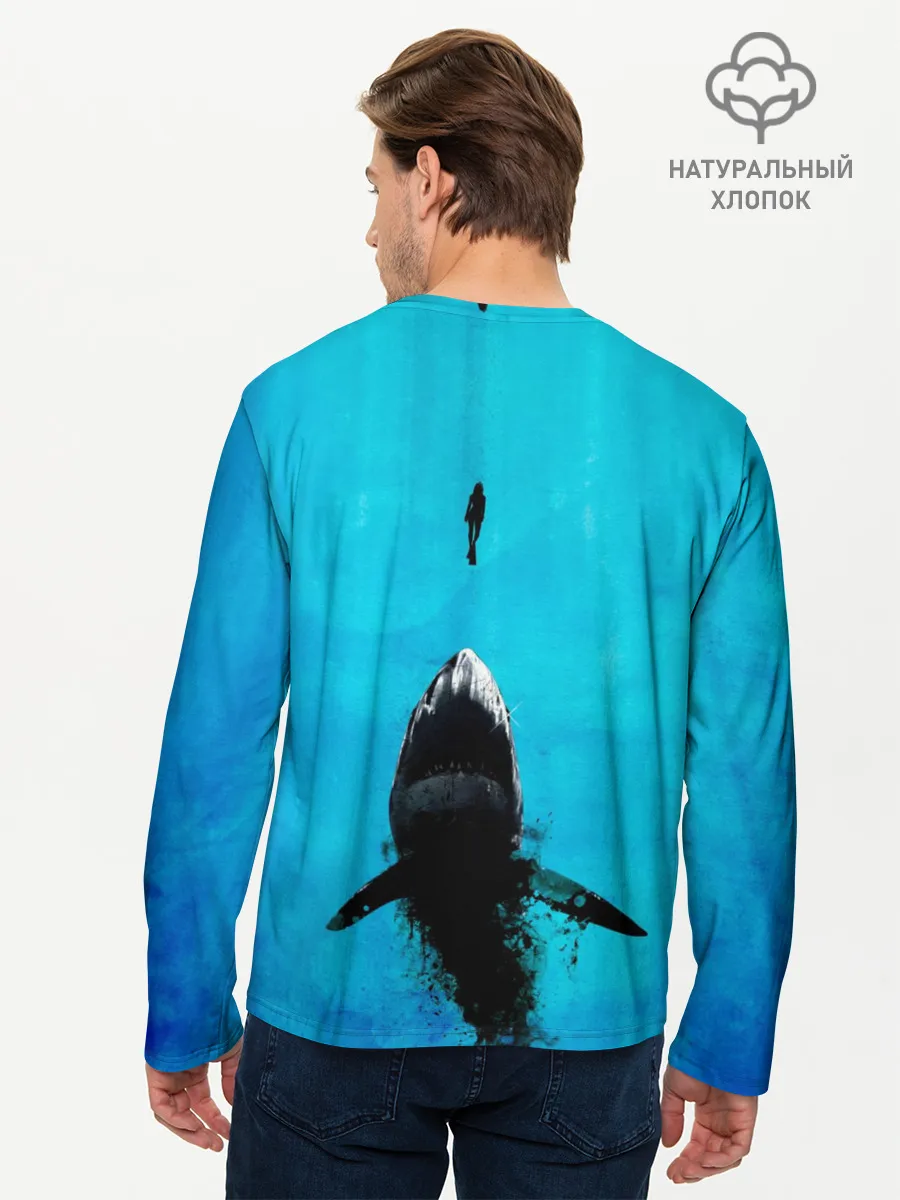 Мужской лонгслив базовый / Акула на охоте