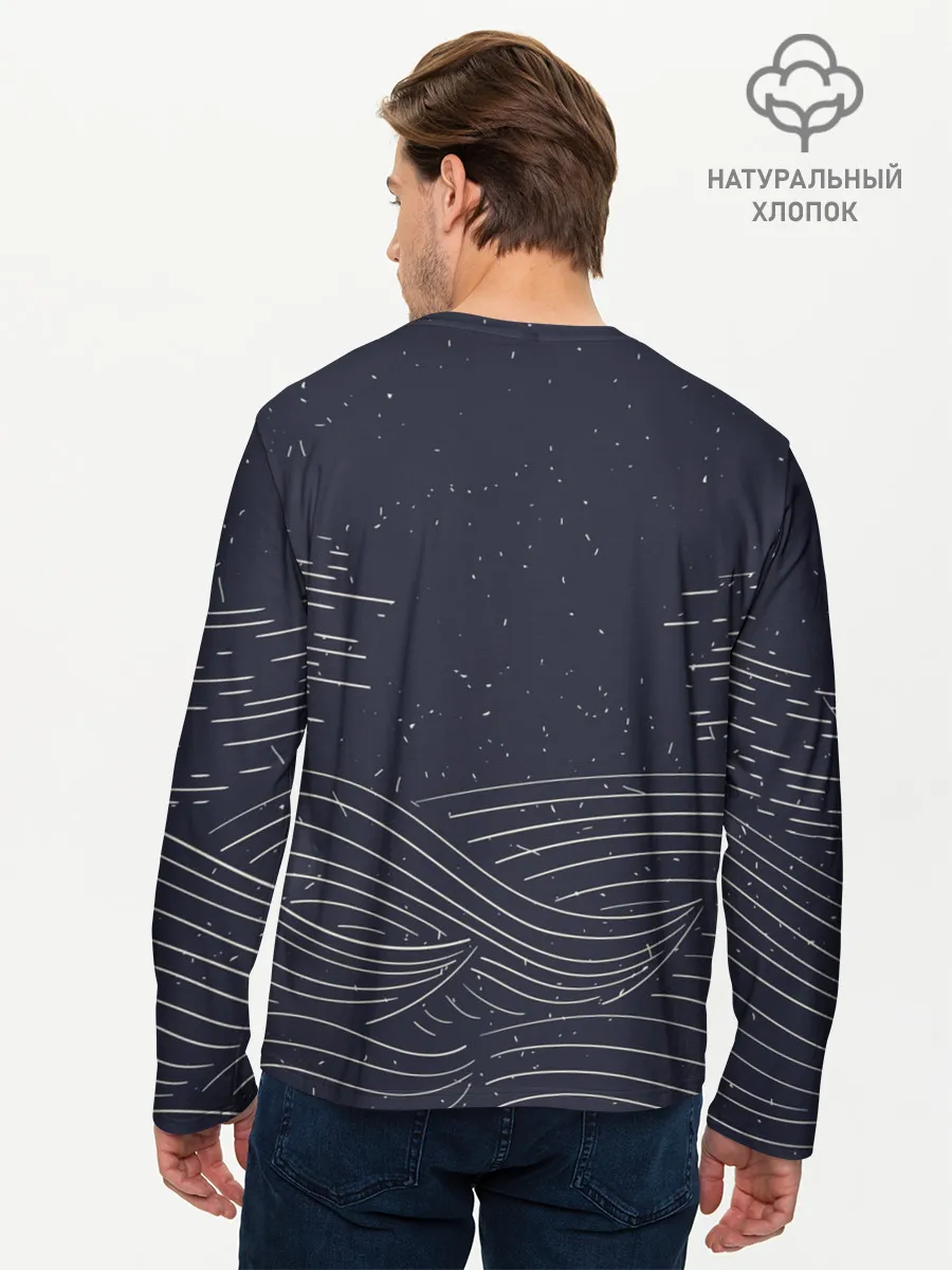 Мужской лонгслив базовый / Одинокий корабль в море