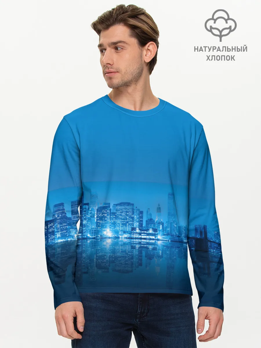 Мужской лонгслив базовый / вид на ночной мегаполис