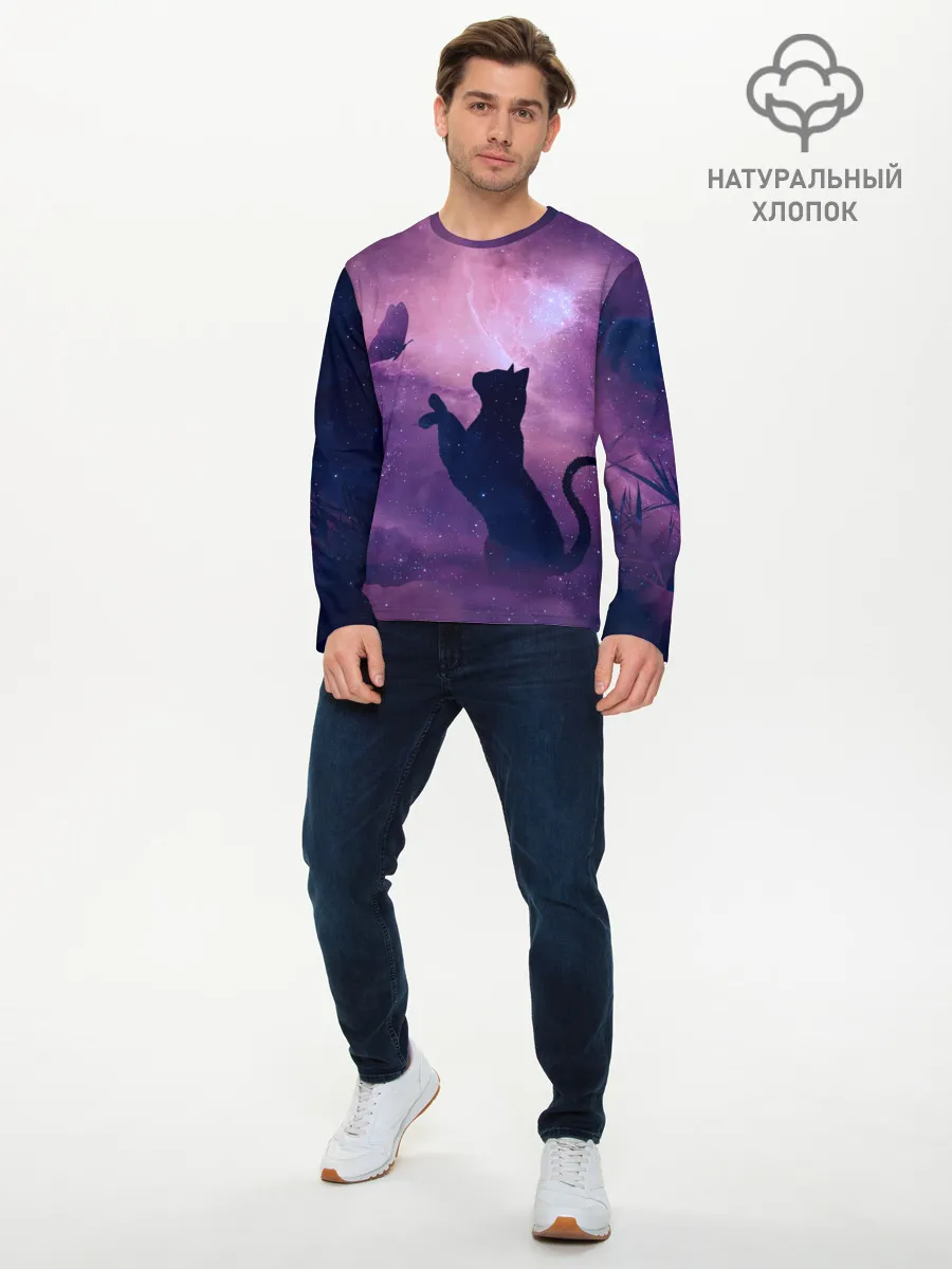 Мужской лонгслив базовый / Кошка играет с бабочкой