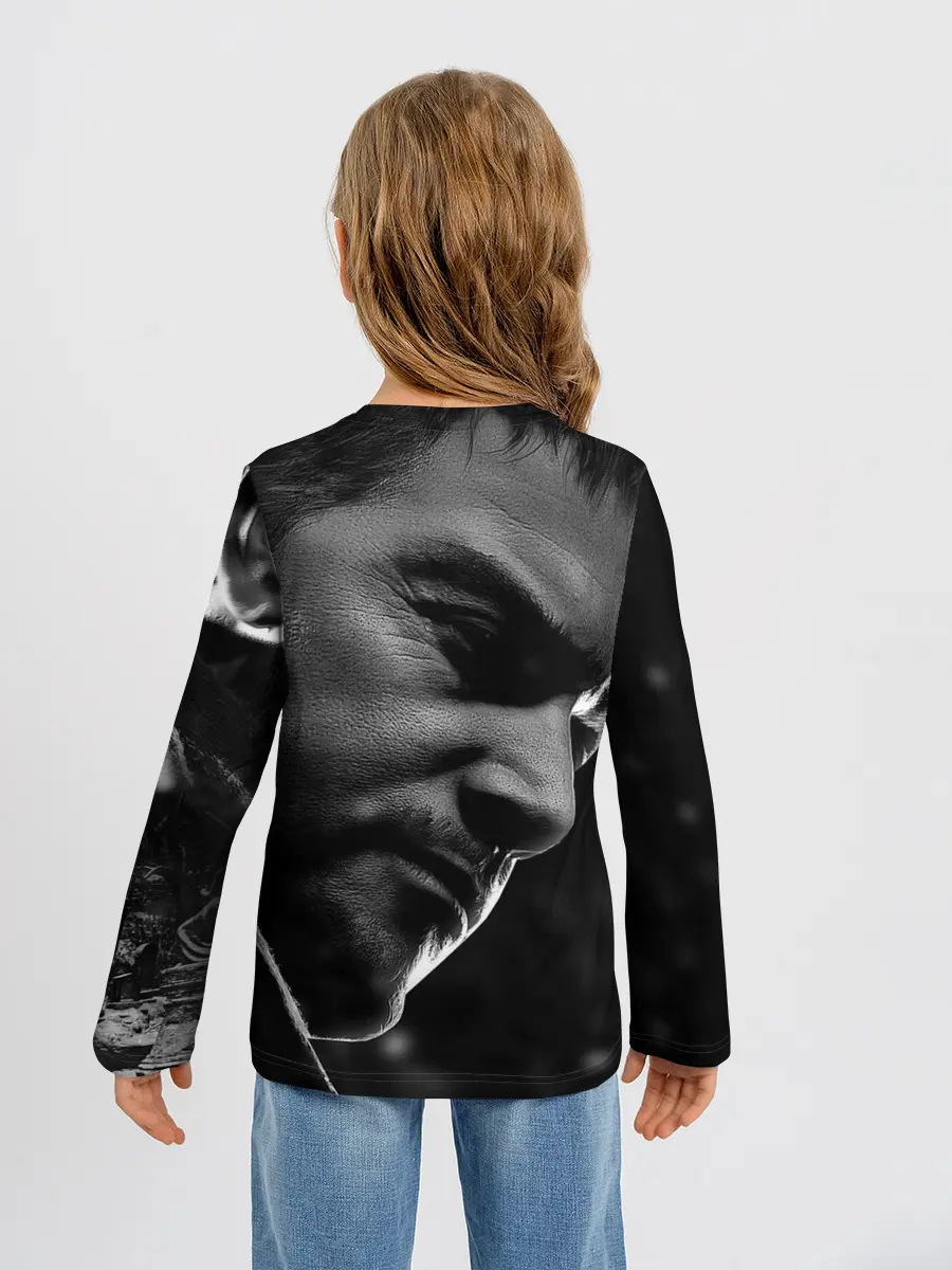 Детский лонгслив / RESIDENT EVIL 8 VILLAGE