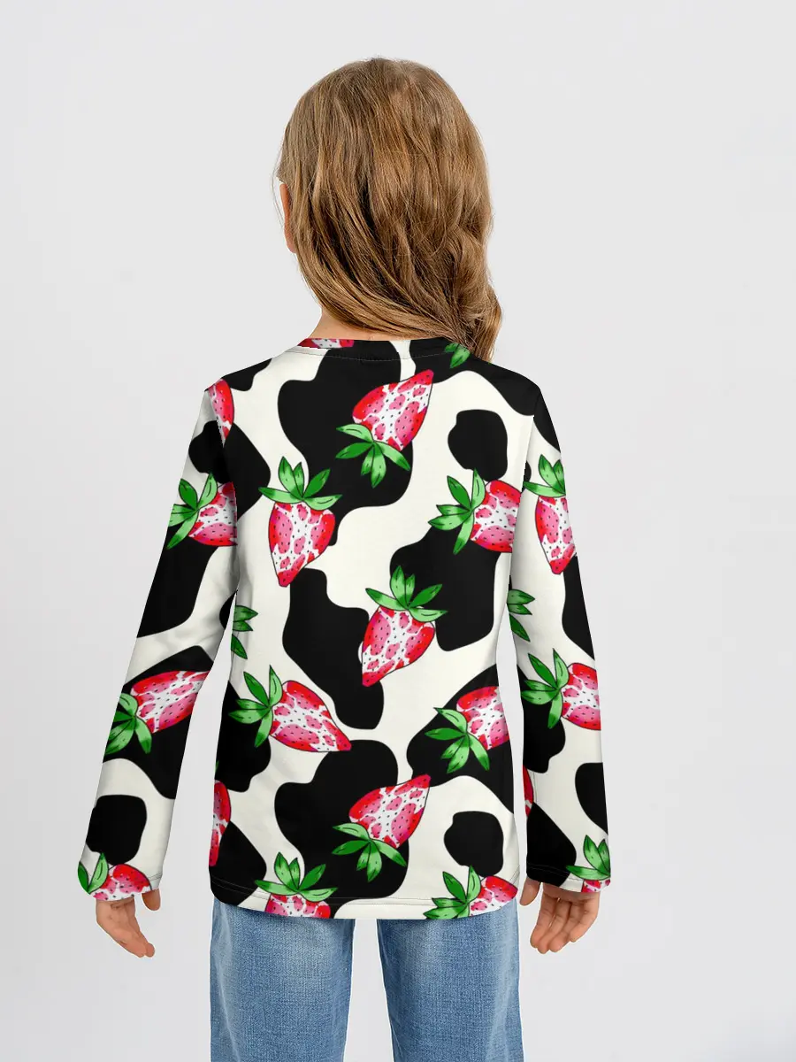 Детский лонгслив / Клубника на коровьей шкуре