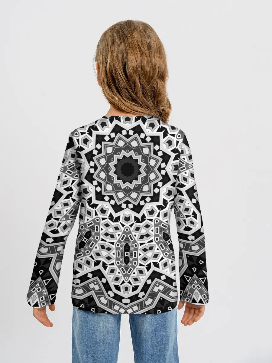 Детский лонгслив / Черно-белый орнамент