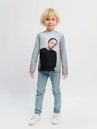Детский лонгслив / Молодой Ти