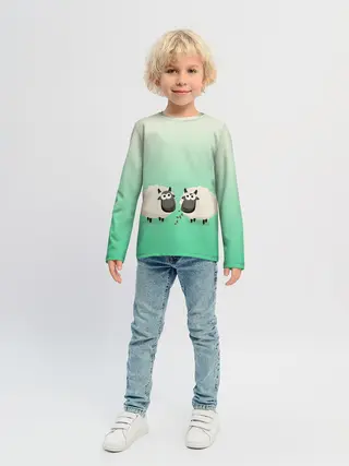 Детский лонгслив / две овечки пасутся на лугу