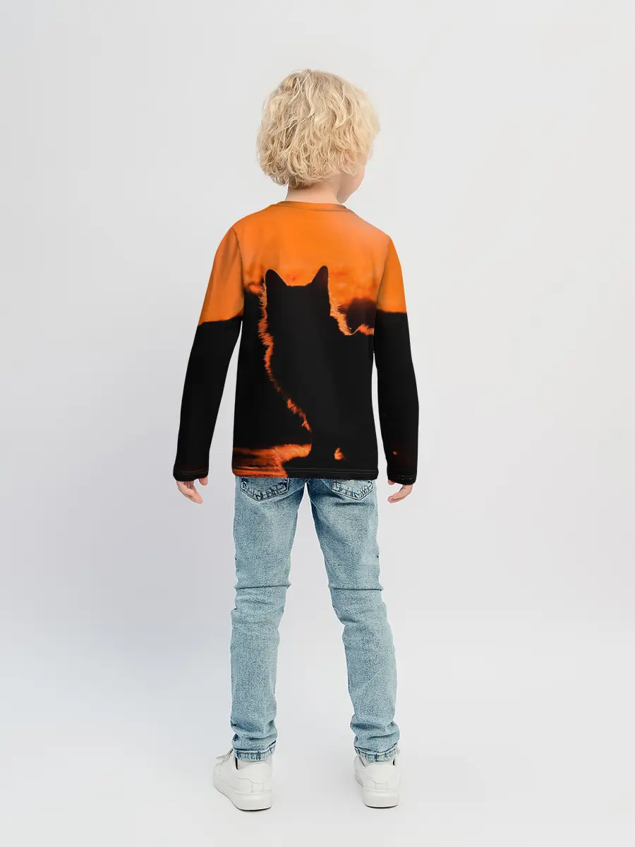 Детский лонгслив / Котенок на фоне заката