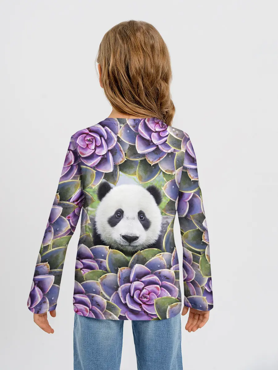 Детский лонгслив / Панда среди цветов