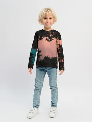 Детский лонгслив / Пальмы вид снизу закат