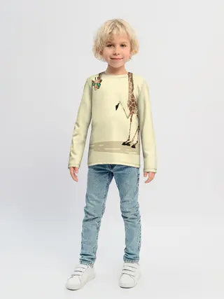 Детский лонгслив / жираф на шее